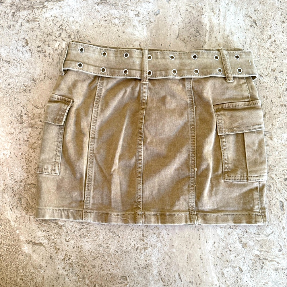 WINDSOR Belted Cargo Mini Skirt - Picture 5 of 7